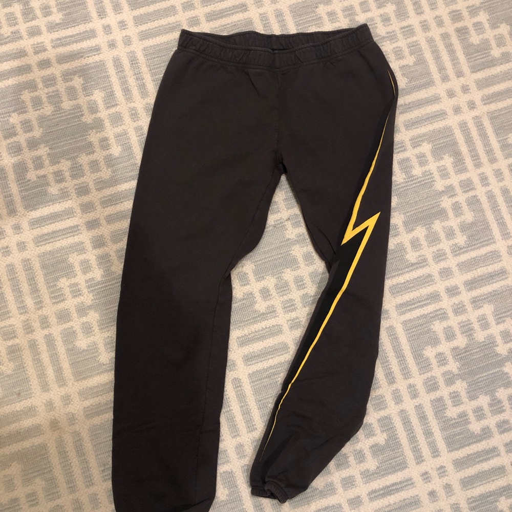 Monrow sweats